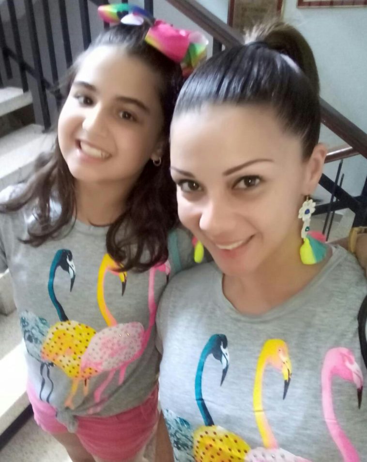 La Pubertad -Yilca en compañía de su hija