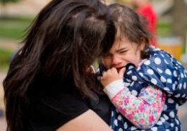 Frases que no debes decirle a tu hijo cuando llora