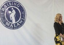 Madonna-malawi_
