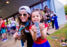 caminata princesas y superheroes en Malambo