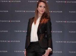 Prendas Básicas para un Armario Versátil y Estilizado