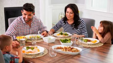 comer en familia reduce el estré
