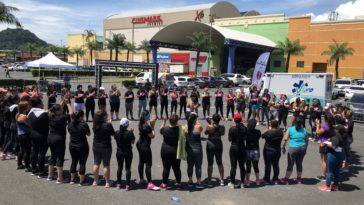 Super 99 -en sus instalaciones- está realizando la Ruta Fitness a cargo de la reconocida entrenadora panameña Dori Eleta.