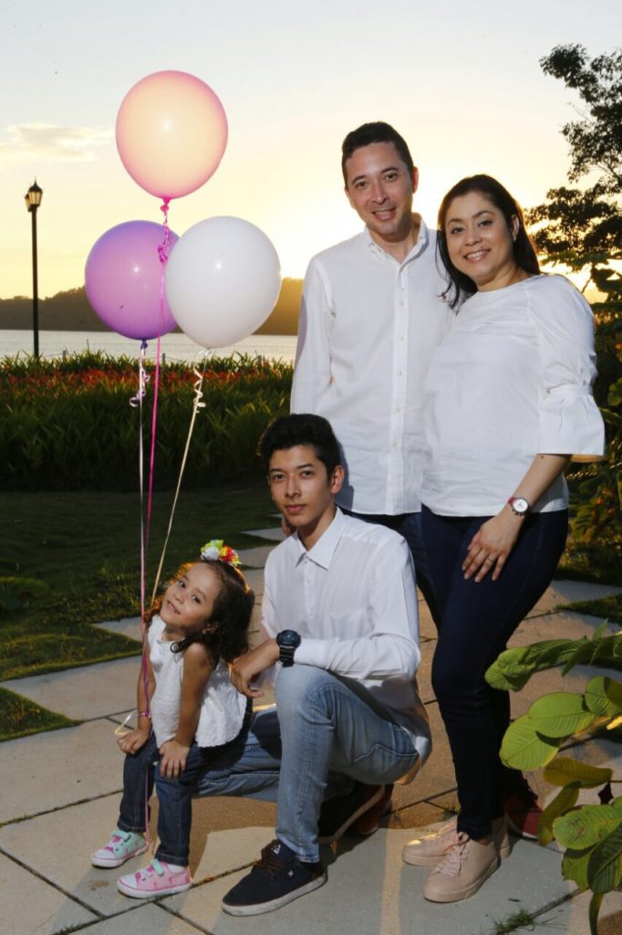 La Inspiradora Lucha de Yulay y su Hija Victoria contra la Leucemia