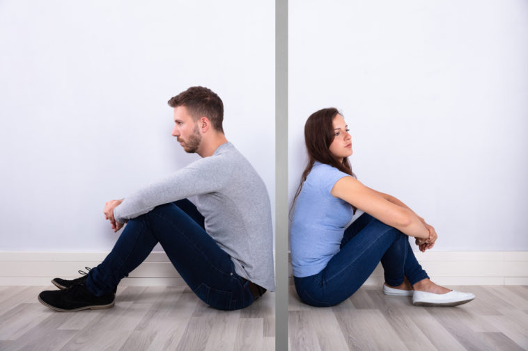 pareja enfadada