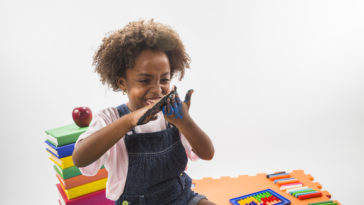 jugando con temperas