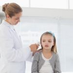 evaluación médica en niños