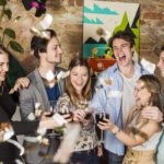 amigas en casa sin cocinar