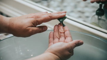 covid experiencia familiar: guía supervivencia cuarentena y aislamiento domiciliario