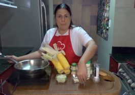 recetas elote mexicano: mazorca asada con chile y queso estilo callejero