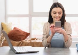 ¿Qué Tipo De Mamá Eres Según El Grupo De WhatsApp De La Escuela?