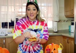 mini hamburguesas terroríficas para Halloween