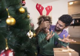 Ideas creativas para entregar regalos navideños - formas originales de sorprender en fiestas