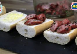 Bruschettas de salchichas receta fácil y deliciosa
