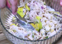 Receta aguacate pollo saludable - plato nutritivo fácil hogar