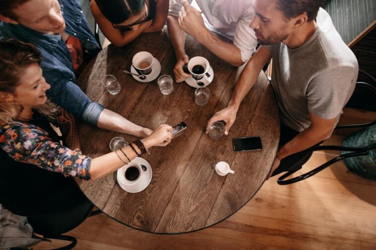 Cómo Hacer Amigos Siendo Adulta