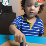 ejercitar esas manitos reutilizando tapitas de los Doypack