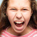 El Efecto de los Gritos en el Cerebro Infantil