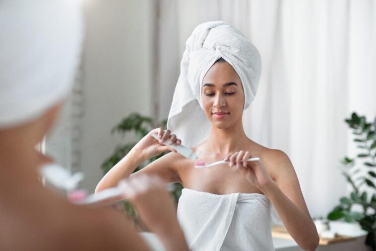 Cuidados salud dental diaria - hábitos higiene bucal efectiva