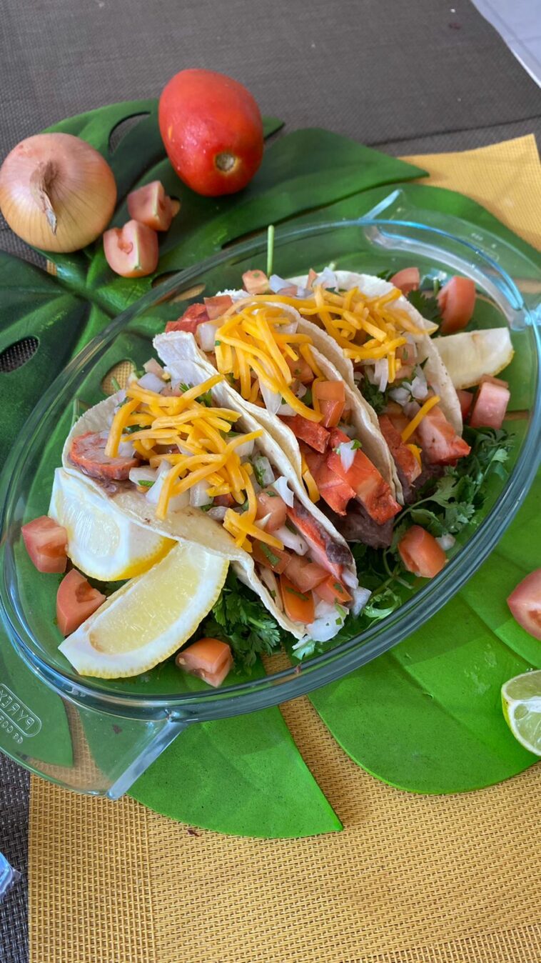 Tacos de Pechuga Ahumada