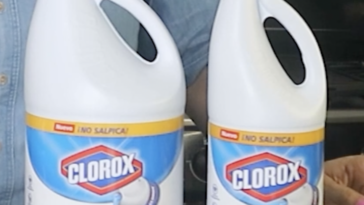 limpiando con clorox anti-splash