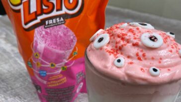 Bebida de Monstruo con Chocolisto de Fresa