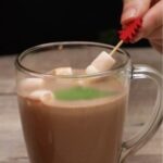 Chocolate caliente cremoso y reconfortante - Receta casera para noches especiales