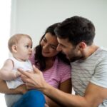 Intimidad después del bebé: Cómo reconectar con tu pareja en la nueva etapa de padres primerizos