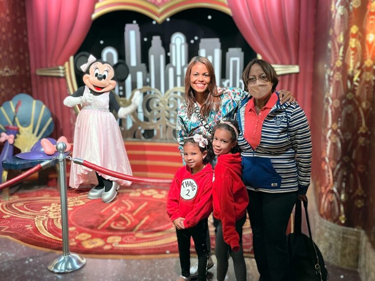 Relación abuela nietos disciplina - dinámica familia multigeneracional 3