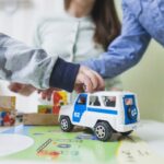 Cómo enseñar a tu hijo a compartir