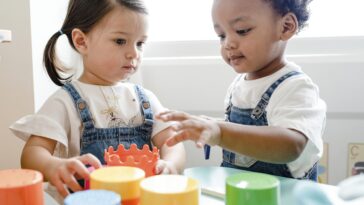 Cómo involucrar a mi peque en las tareas del hogar