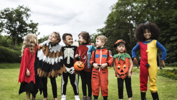 3 Ideas para hacer disfraces de MARVEL en casa para el colegio