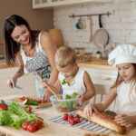 Ideas para empezar a introducir en tus hijos las ensaladas de forma divertida y saludable