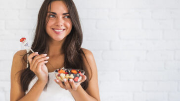 prevencion-del-cancer-mujer-alimentación