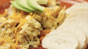 huevos cargados receta