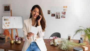 generar contenido y crear relevancia de tu negocio-mujer emprendedora