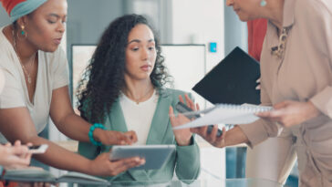 Manejar Trabajo y Maternidad con Tecnología y Estrategias Avanzadas