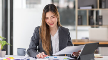 cómo ahorrar para comprar tu primera propiedad supermamás